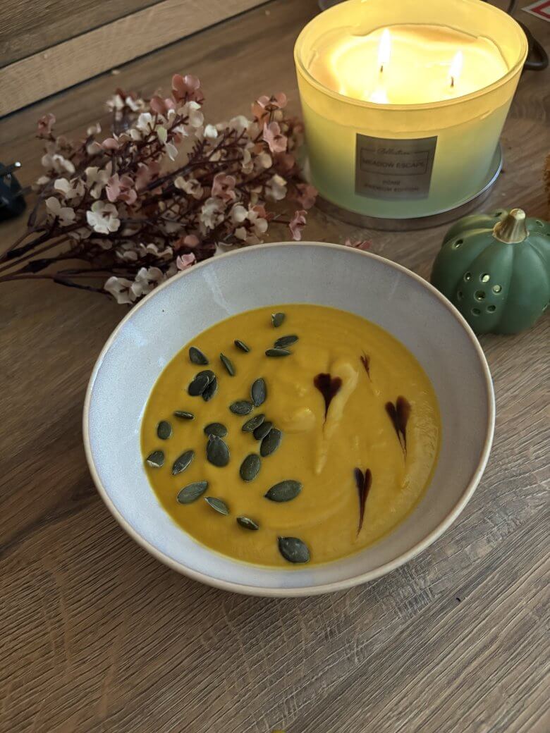 tt IMG 6479 251004 082218